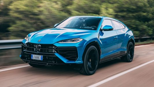 1-Lamborghini-Urus-SE-review-2024